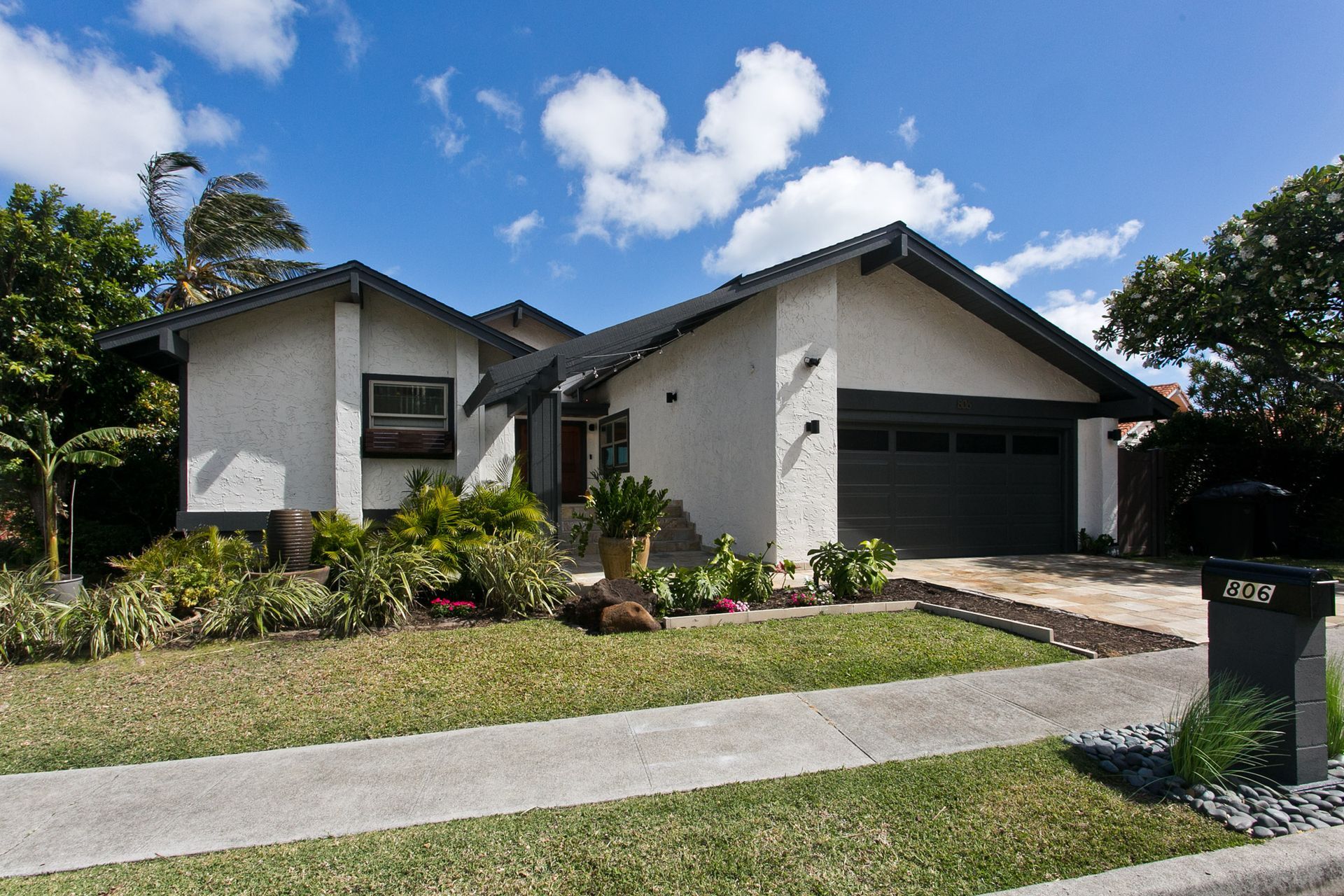 Pool view — Kahala Area — Oahu Land Company, LLC