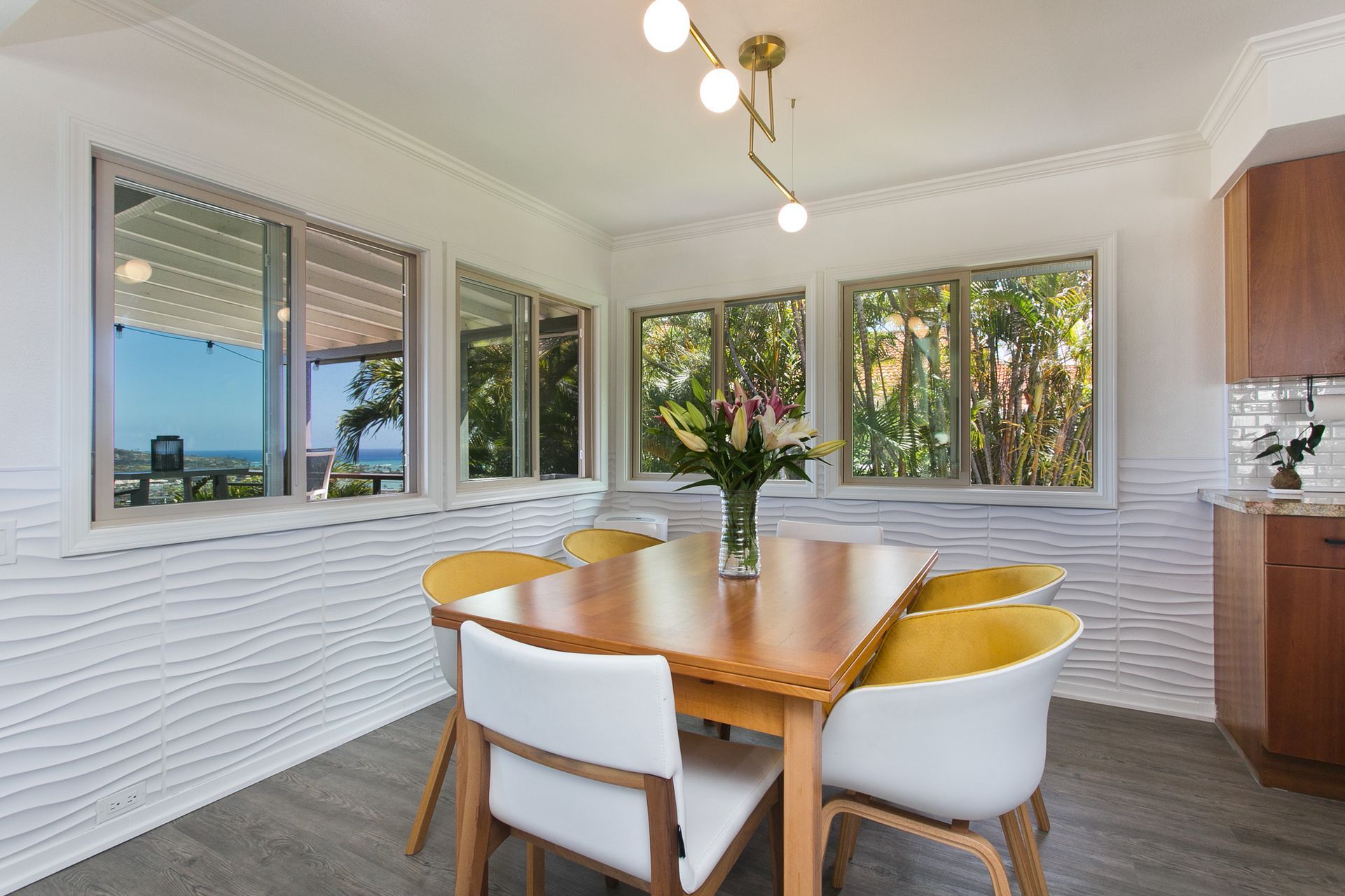 Kaahue Dining — Kahala Area — Oahu Land Company, LLC