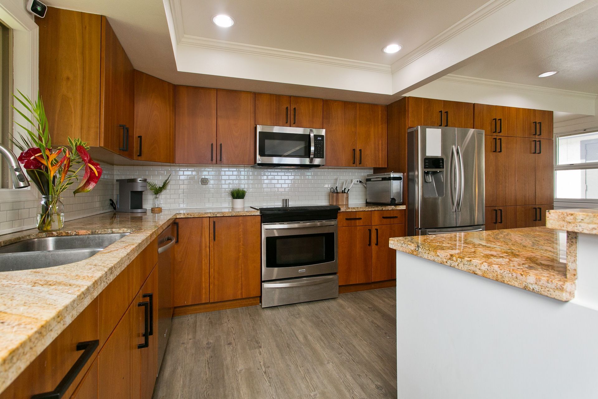 Kaahue Kitchen — Kahala Area — Oahu Land Company, LLC