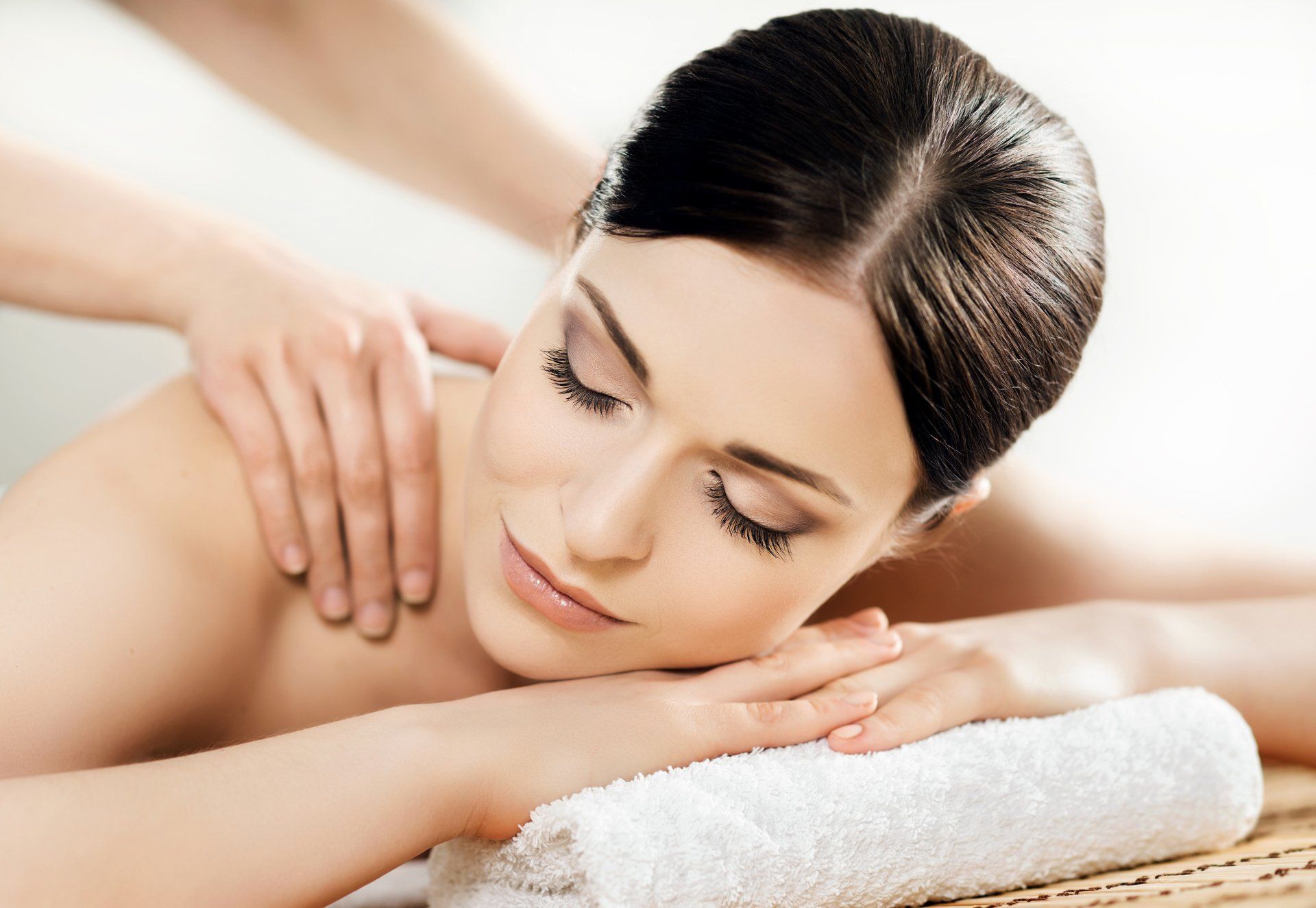 Swedish v. Deep Tissue Massage | Sewickley Spa