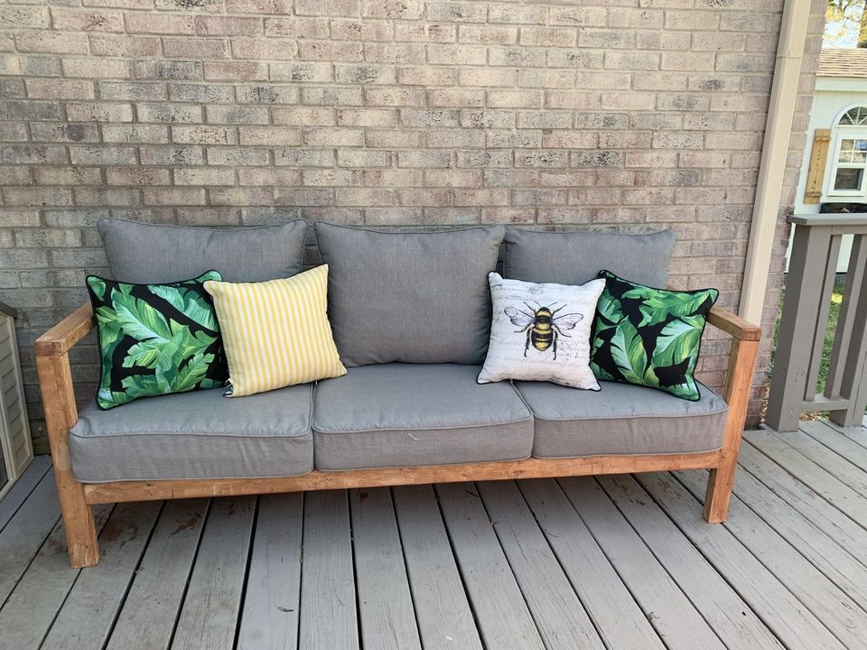 DIY  Outdoor Couch