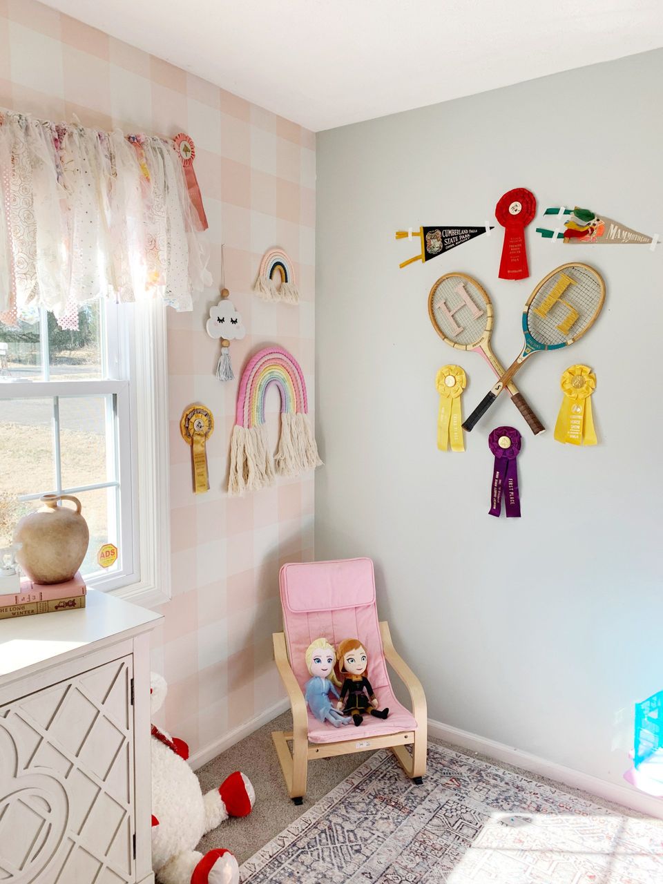 little girls room with vintage decor