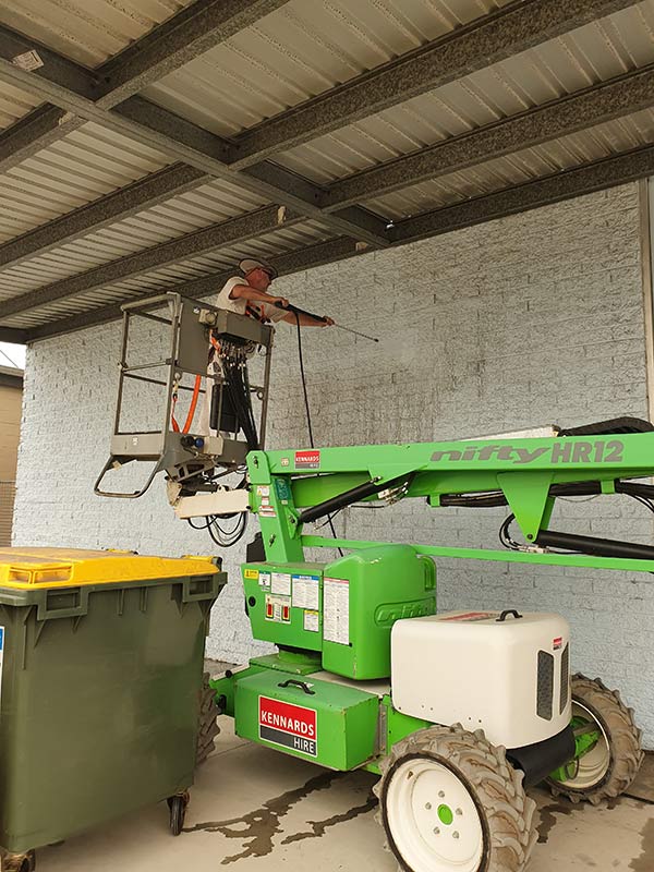 Building Washdown — Majestic Painting Service in Port Macquarie, NSW