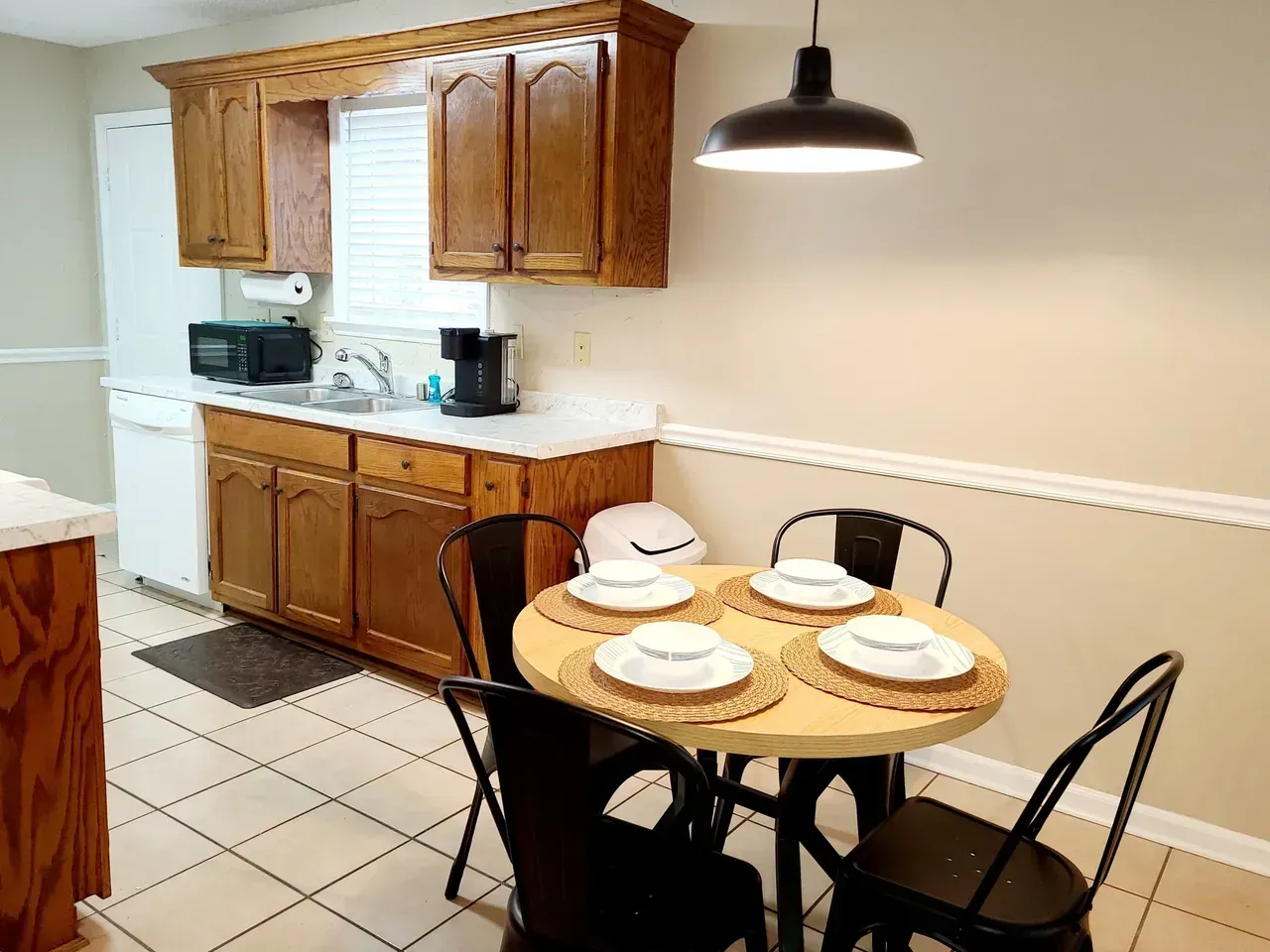 Kitchen With A Table — Decatur, AL — Tomkat Properties LLC