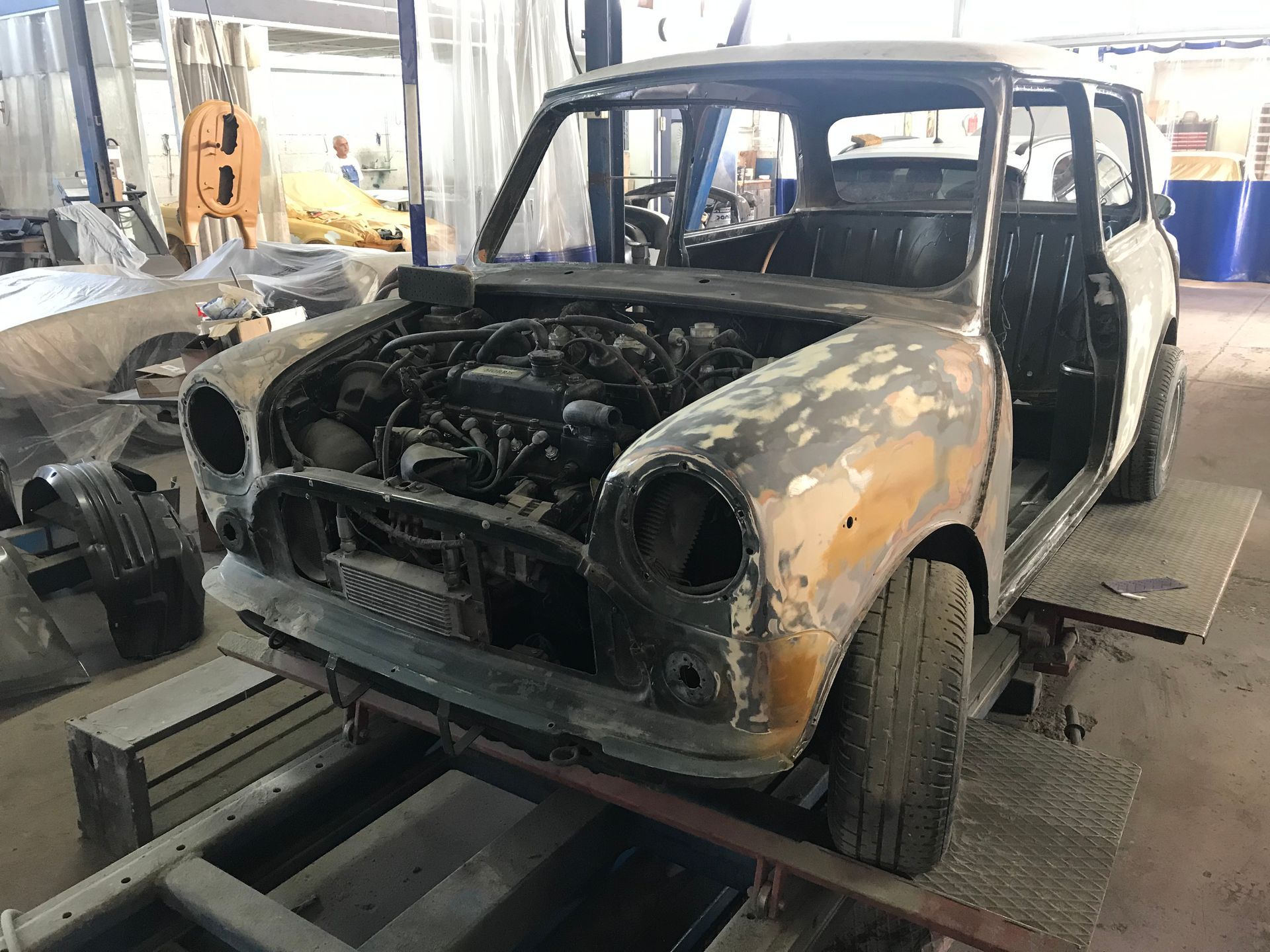 auto prima del restauro