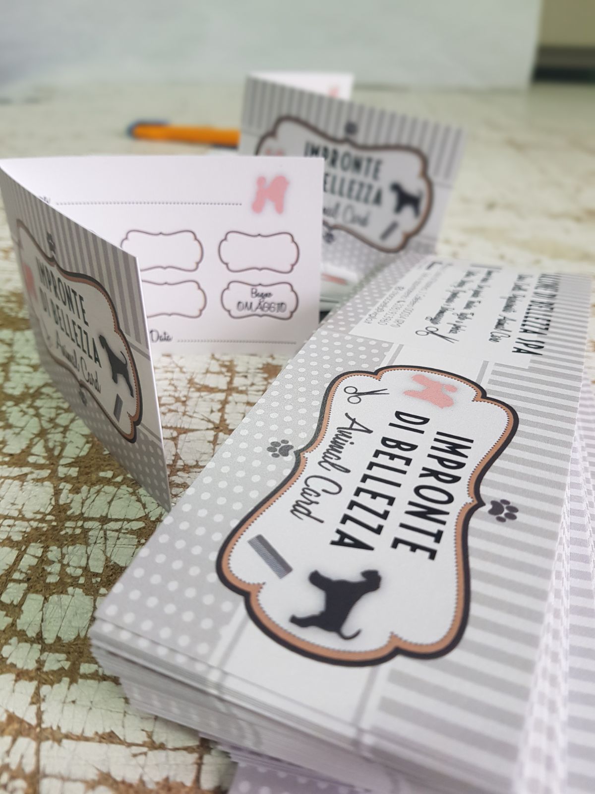 cartoncini pubblicitari