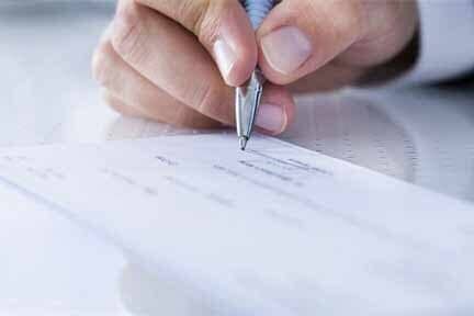 Signing Cheque in Gurnee, IL Signing Cheque in Gurnee, IL