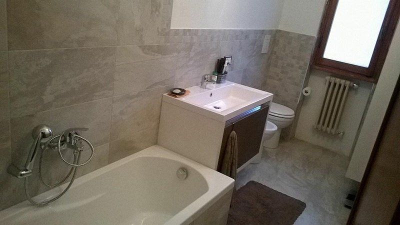 montaggio vasca da bagno