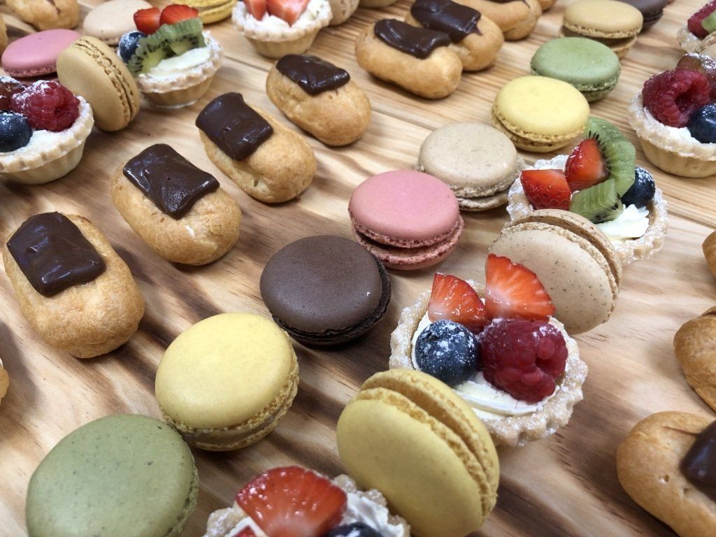 mini desserts Reg's Catering Banbury