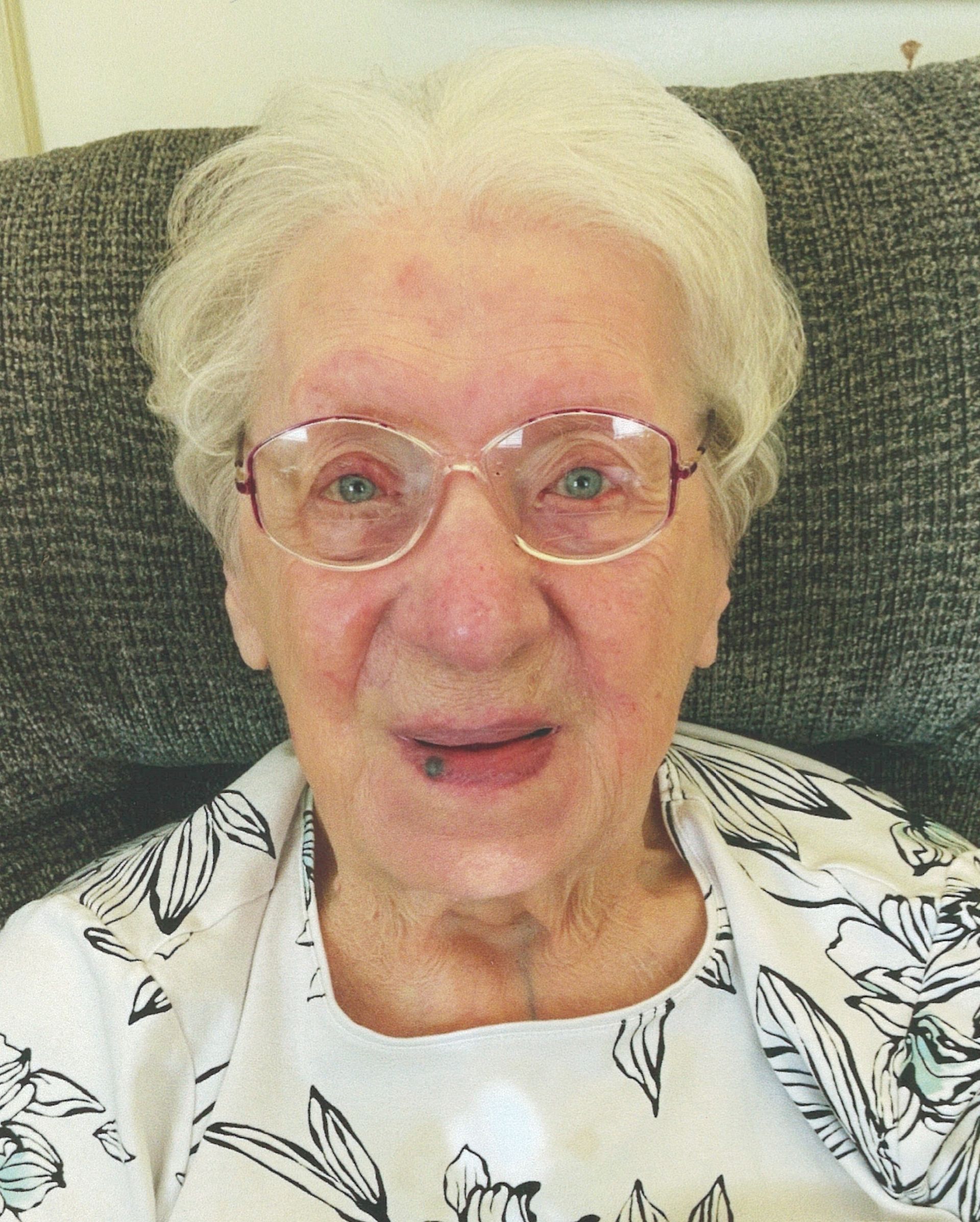 Dorothy H Albrecht