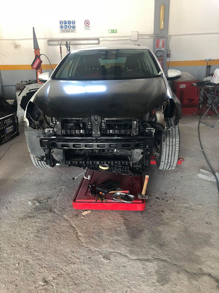 auto nel banco di riscontro