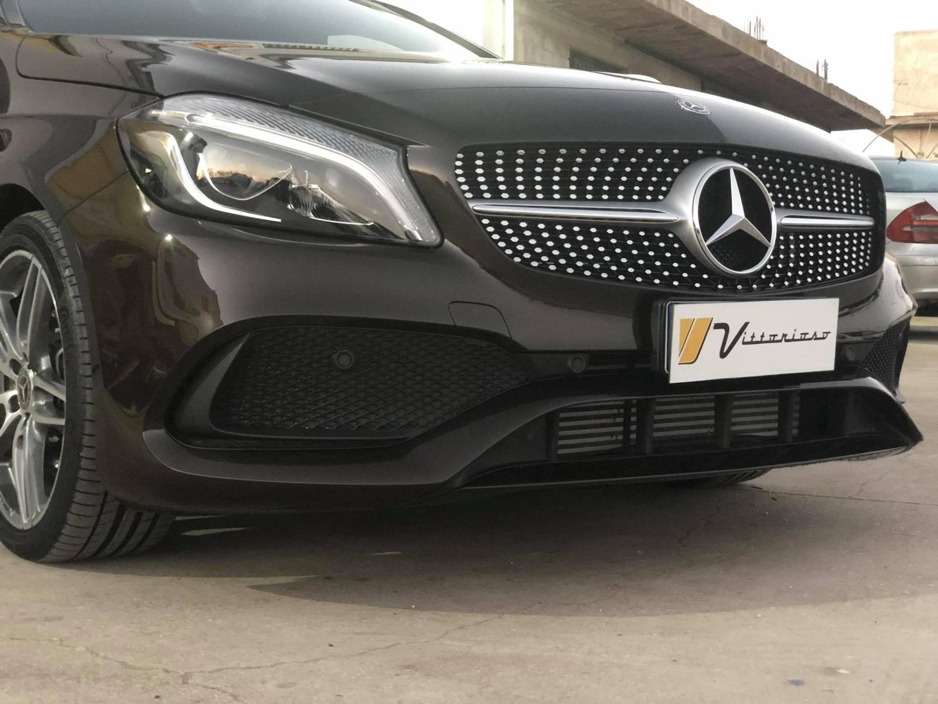 Mercedes nera