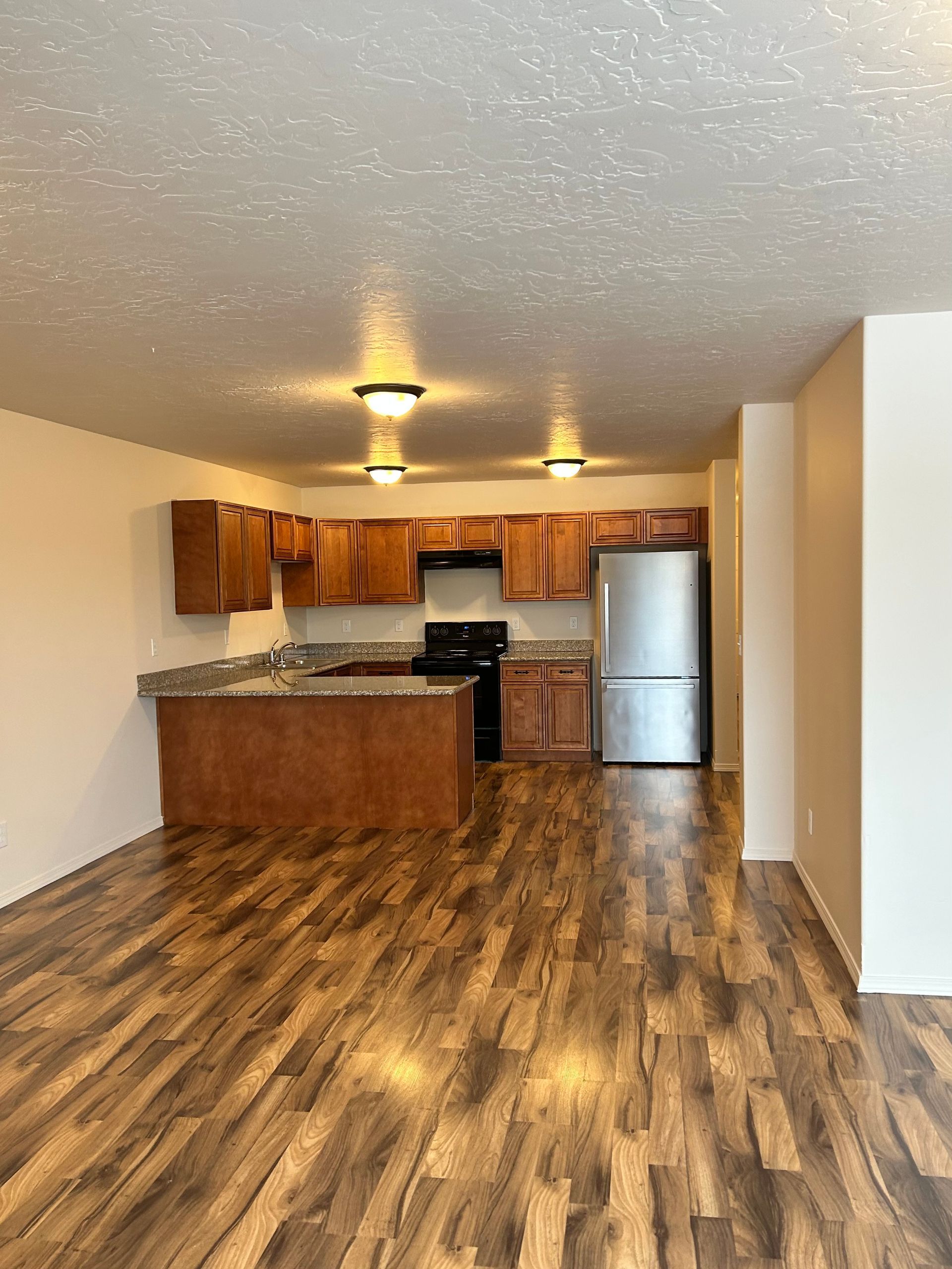 Fruitvale Duplexes exterior 2 kitchen