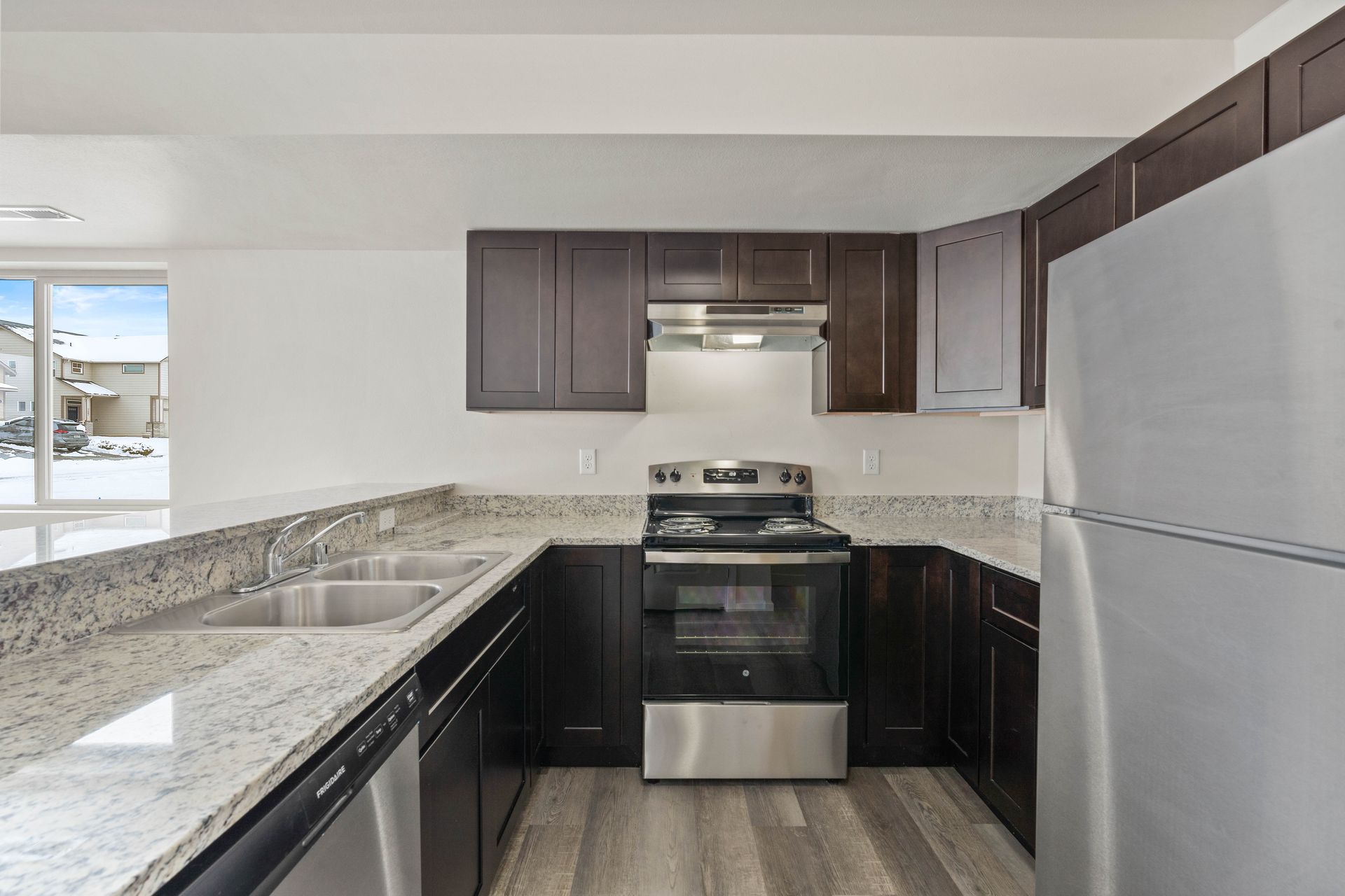 Fruitvale Townhomes kitchen