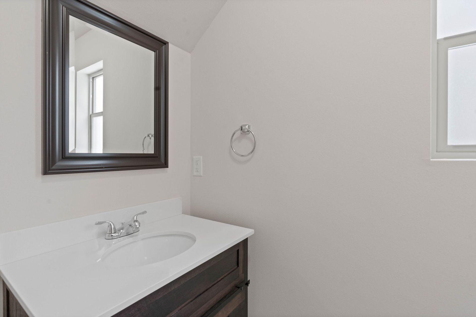 Winona Homes bathroom