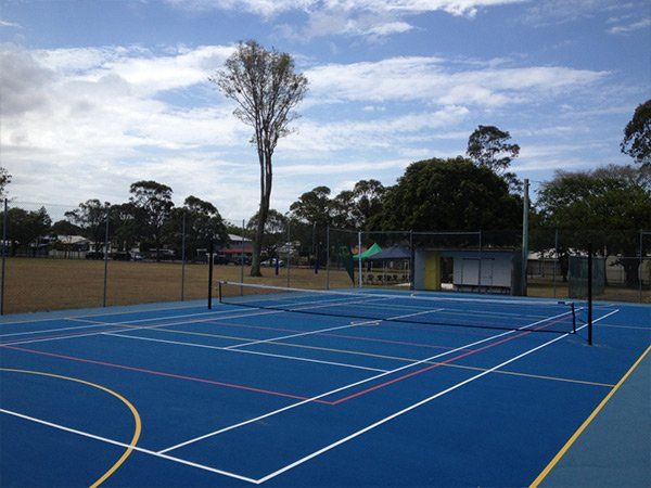 dark blue tennis court