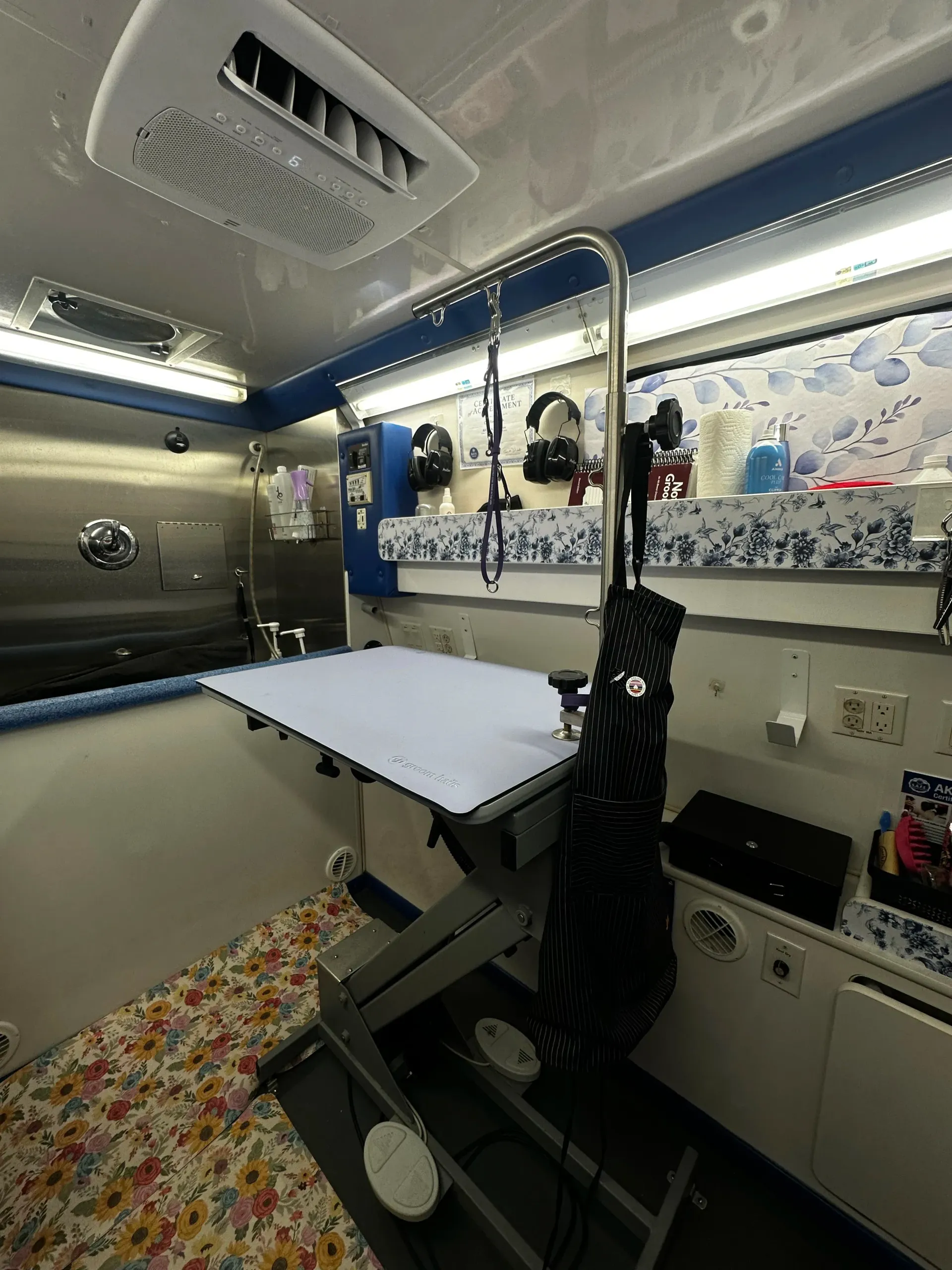 Inside of Roman’s Empire mobile dog grooming van serving El Dorado Hills, CA and surrounding areas