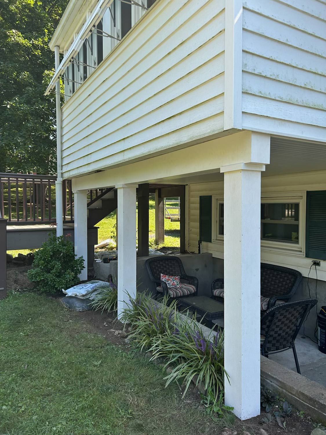White House with Porch Underneath