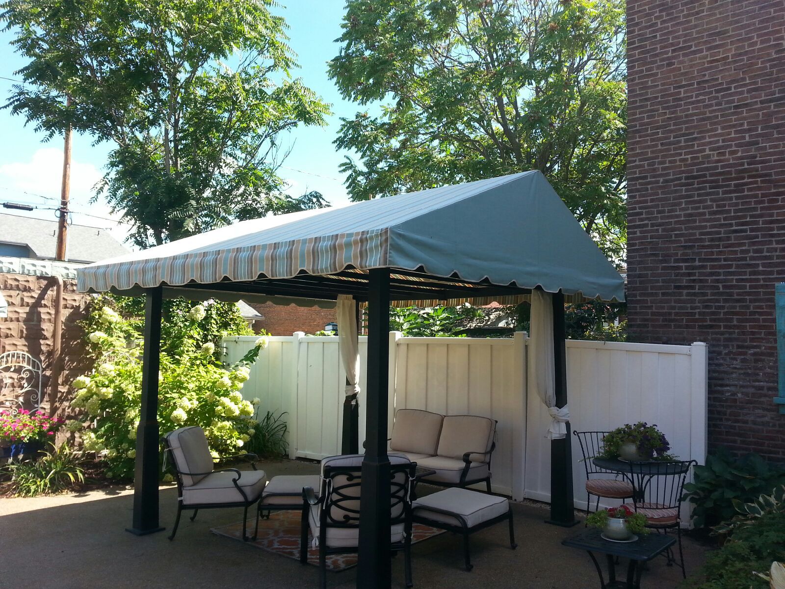 Residential awning-1 — Custom awnings in Pittsburgh, PA