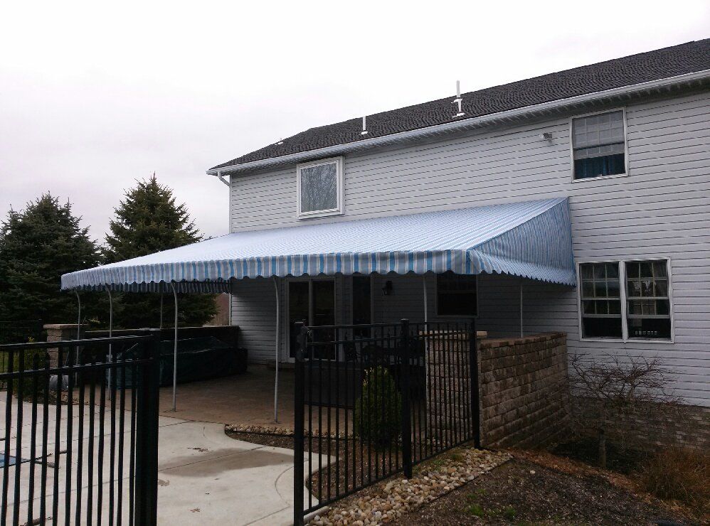Residential awning-7 — Custom awnings in Pittsburgh, PA
