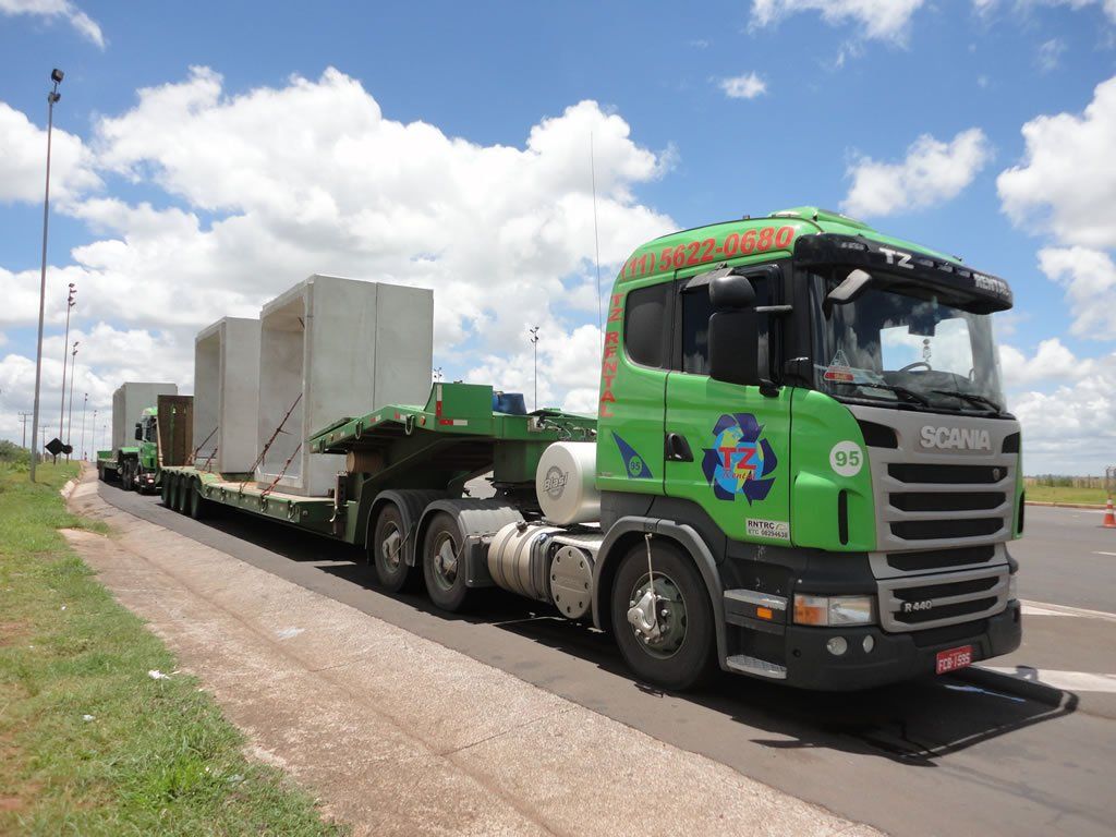 Transportes de Indivisíveis - TZ Rental Transporte Pesado