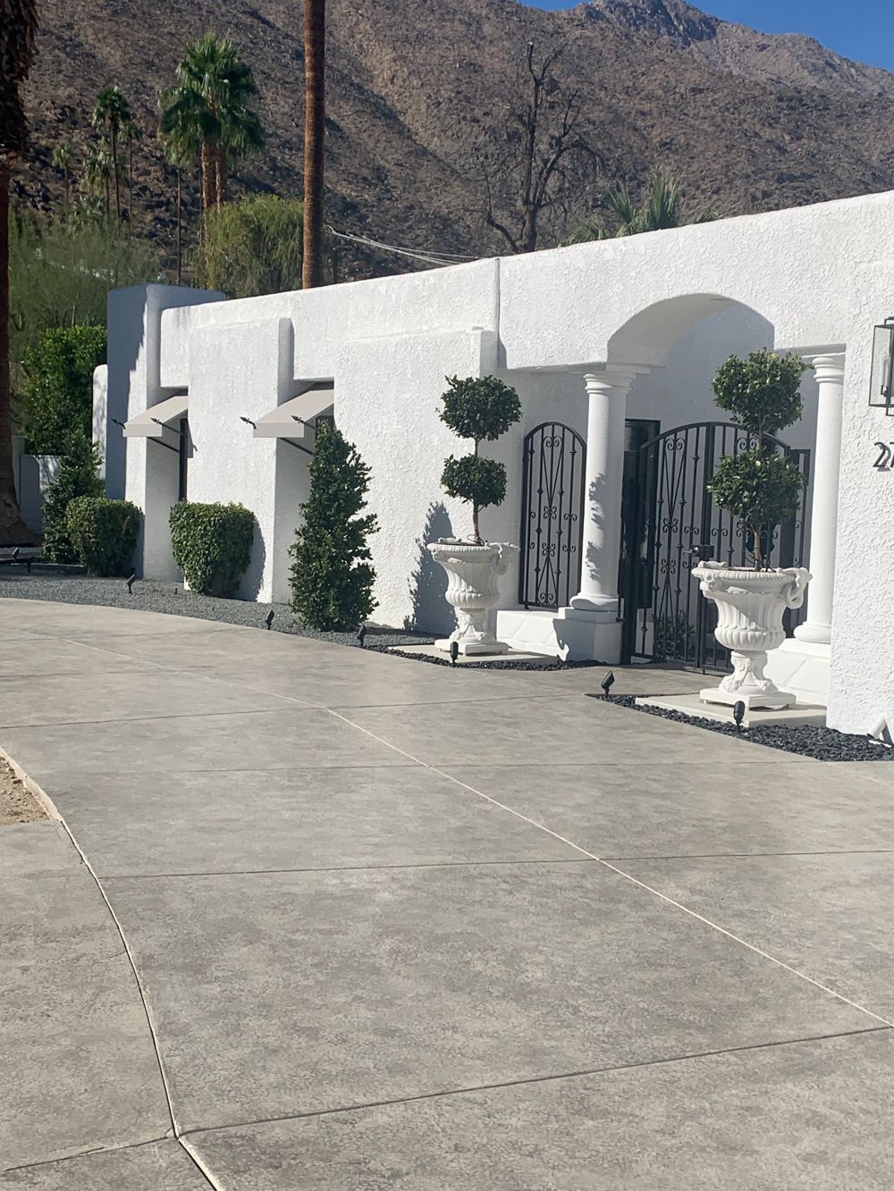 White Wall — Palm Springs, CA — Desert Concrete Restoration

