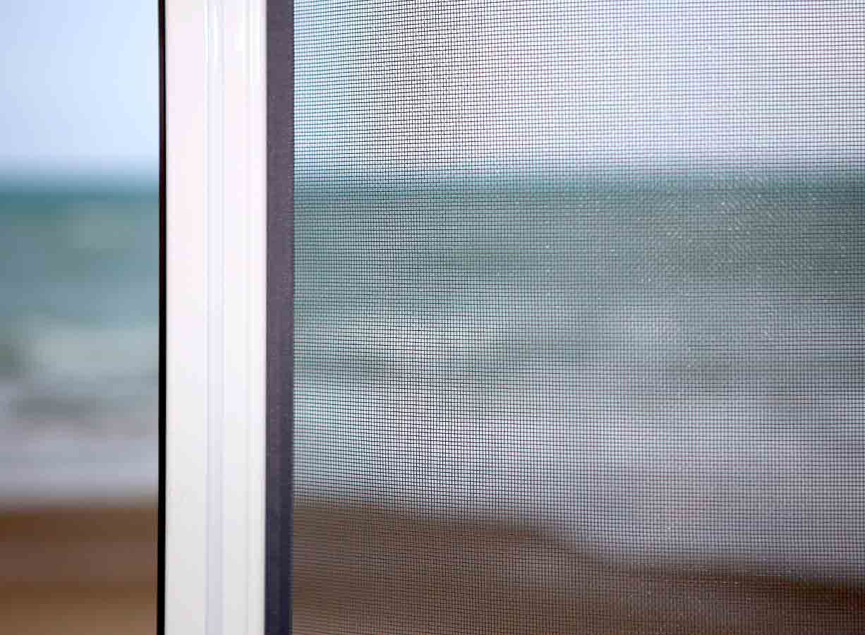 tenda da esterno avvolgibile chiusa