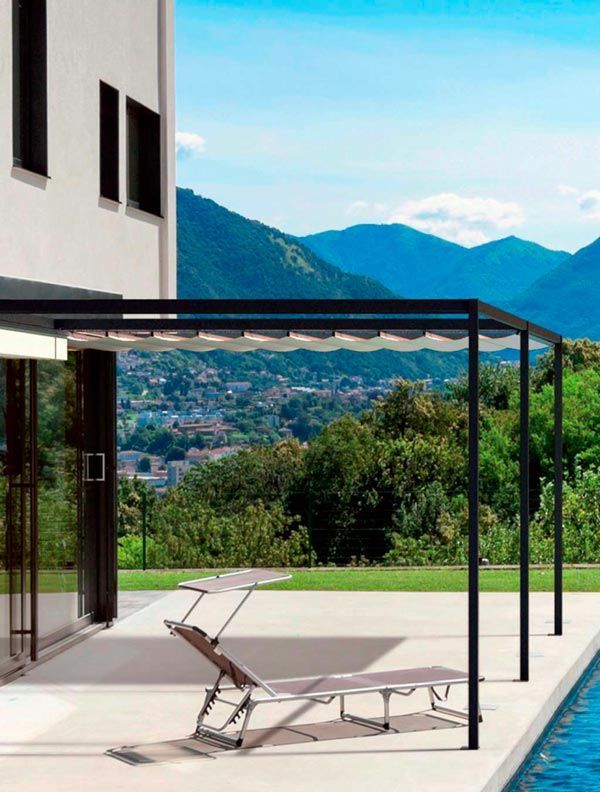 dettaglio tende da sole esterne