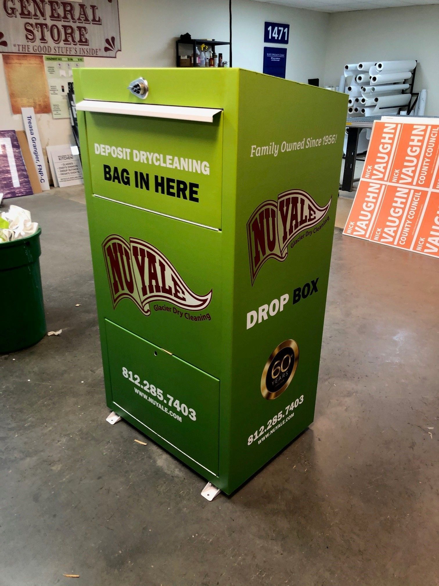 A green box that says royal drop box on it