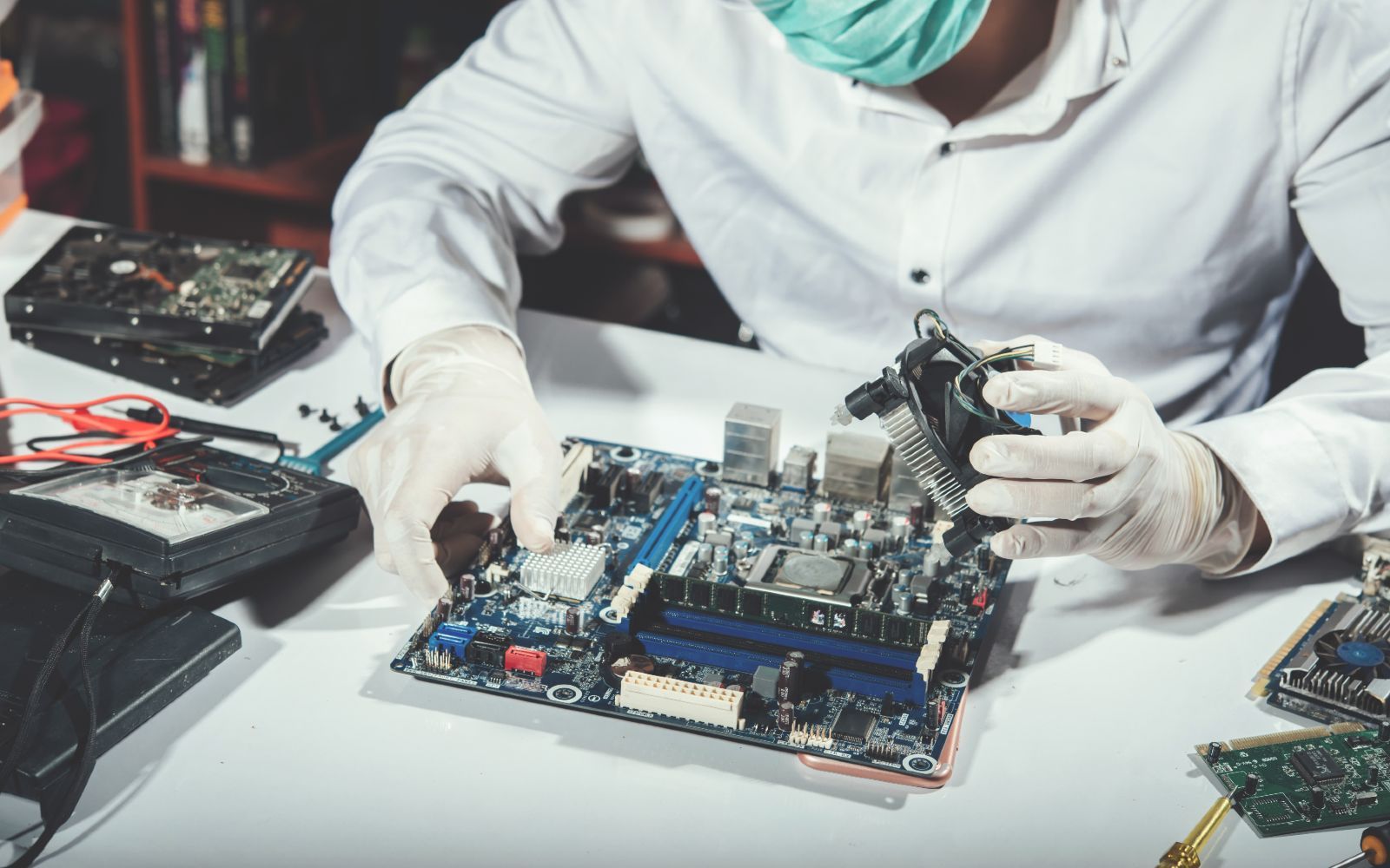 Dispose of Old Computer Parts in Environmentally Friendly Ways