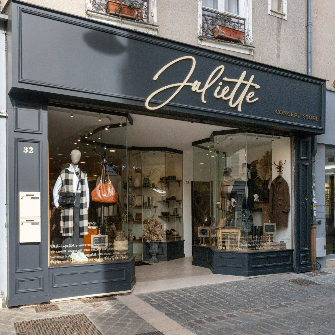 Une devanture de magasin avec le nom Juliette dessus