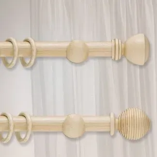 dettaglio scorritenda legno