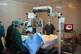 Best cataract surgeon Dr.Ravindra