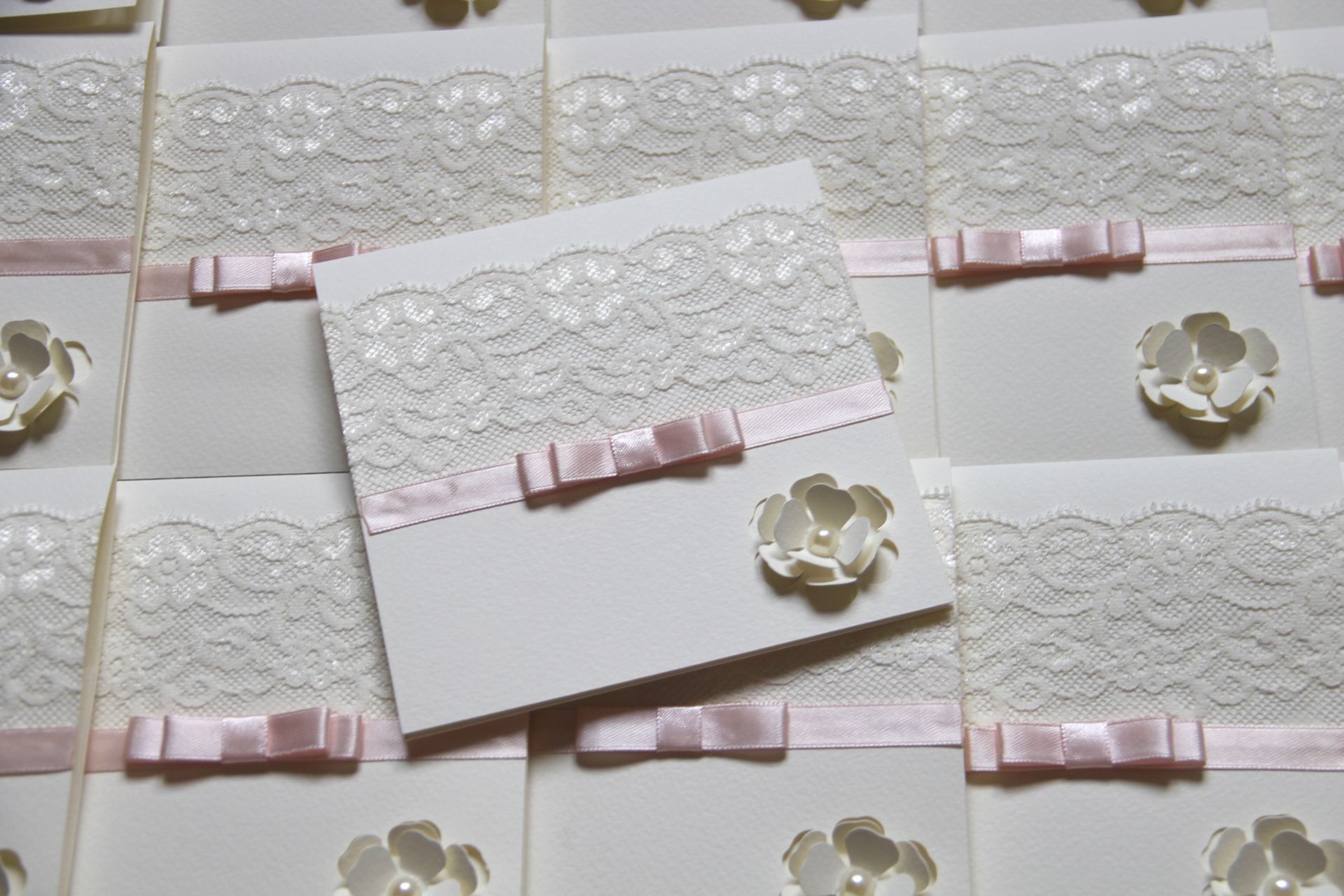 invito con fiori in 3d