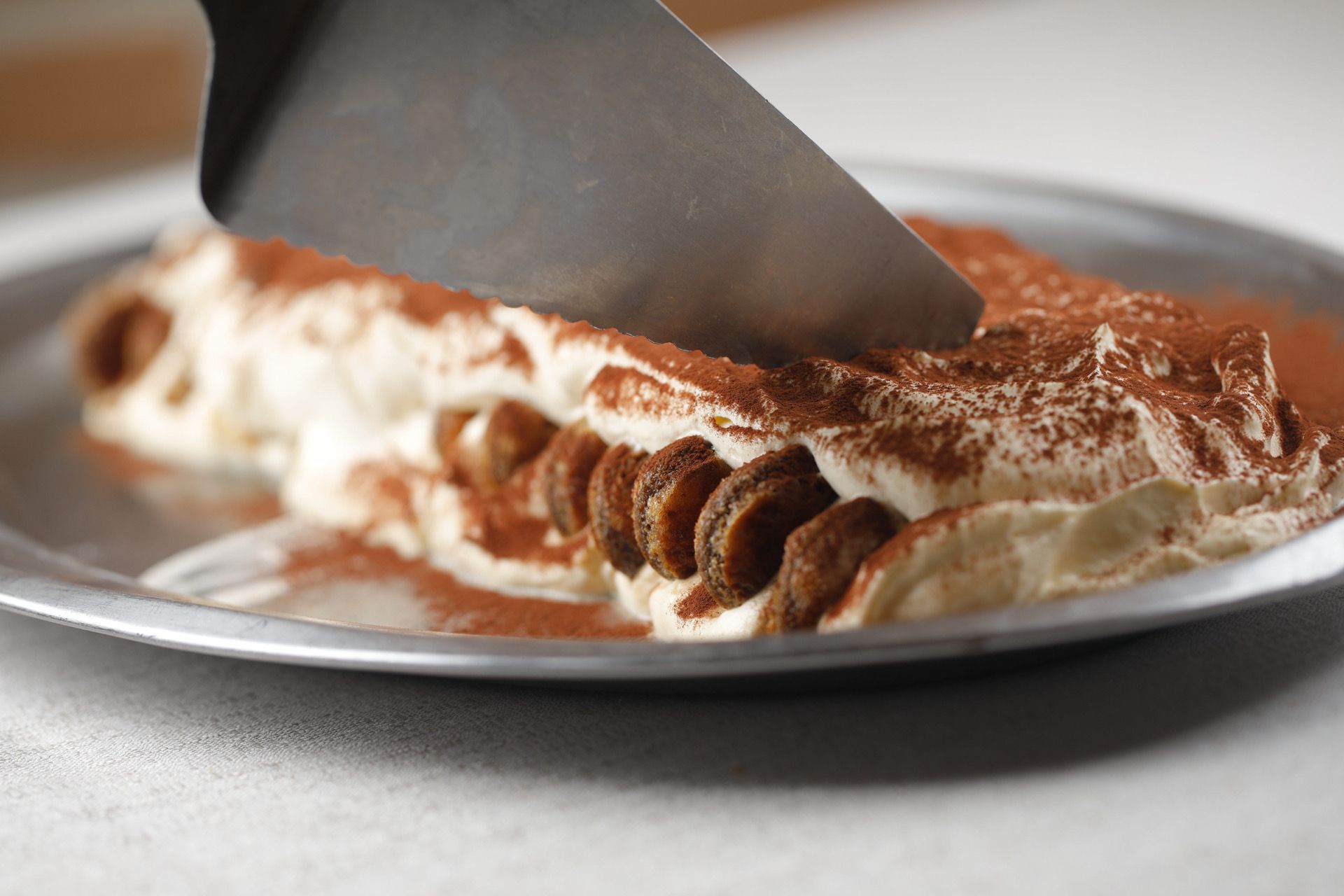 Pizza prosciutto e salsiccia