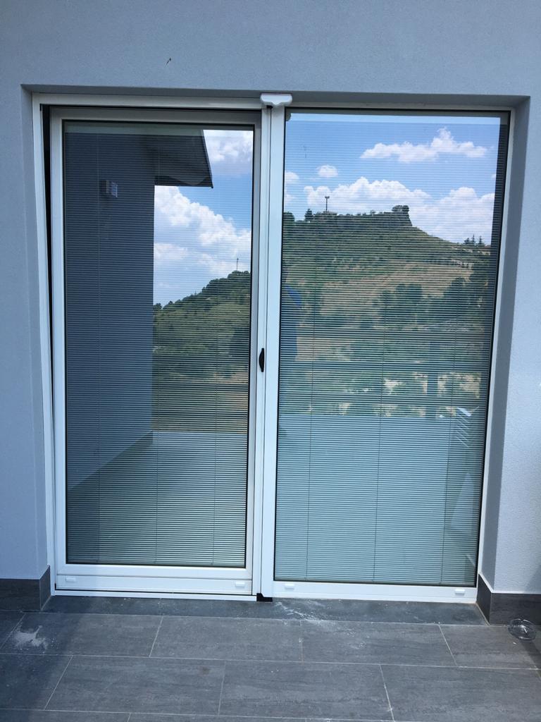 porte scorrevoli in alluminio