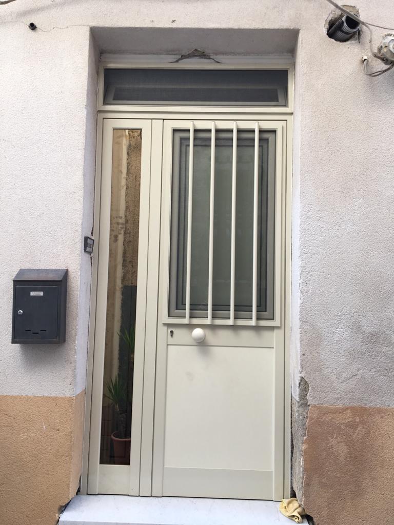 portoni in alluminio