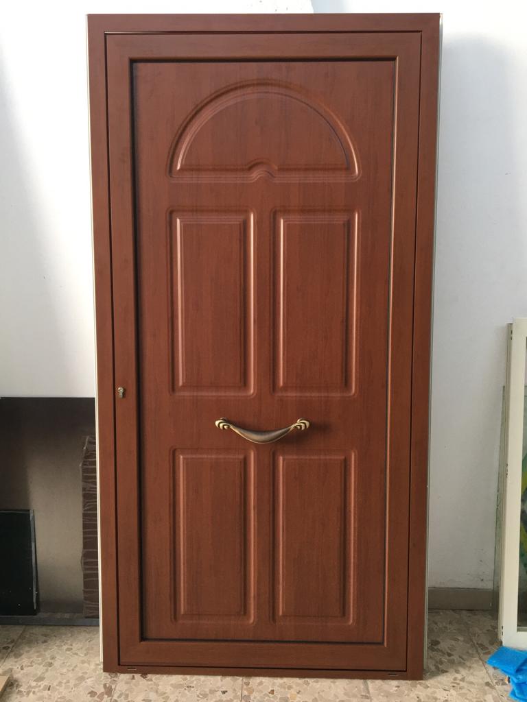 portoncini in legno e alluminio