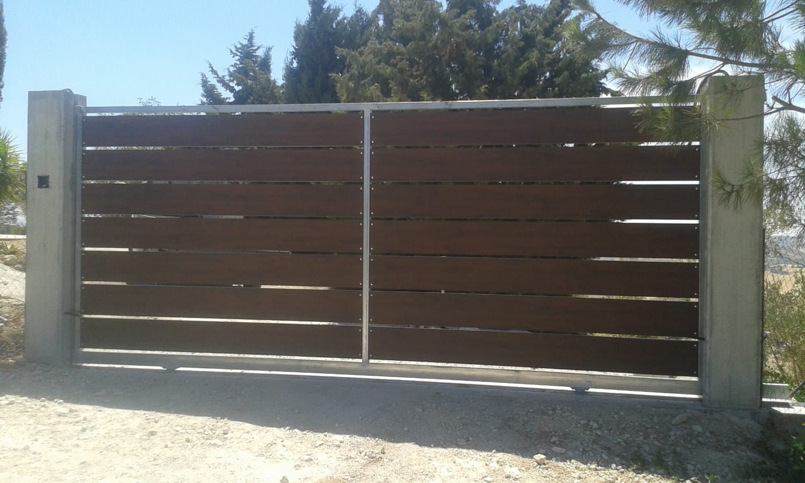 cancelli in ferro a battente