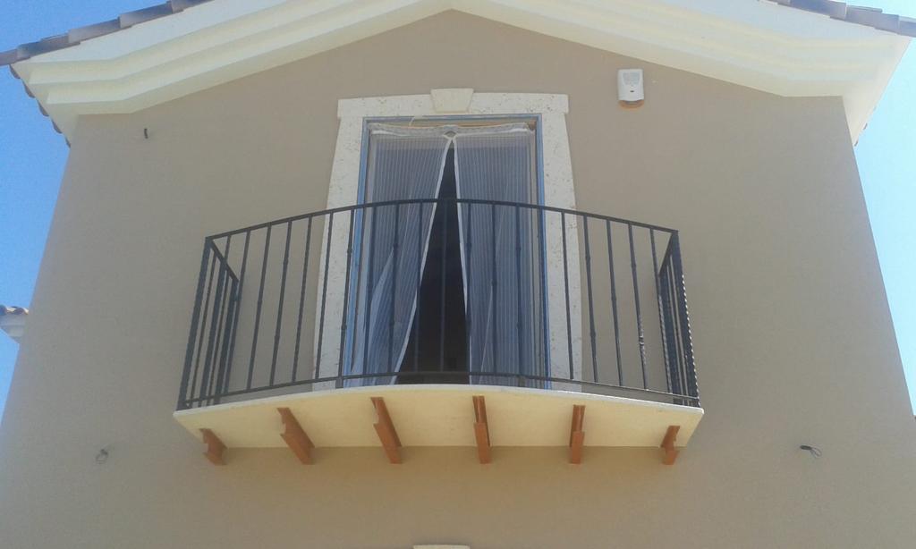 realizzazione ringhiere su misura in ferro