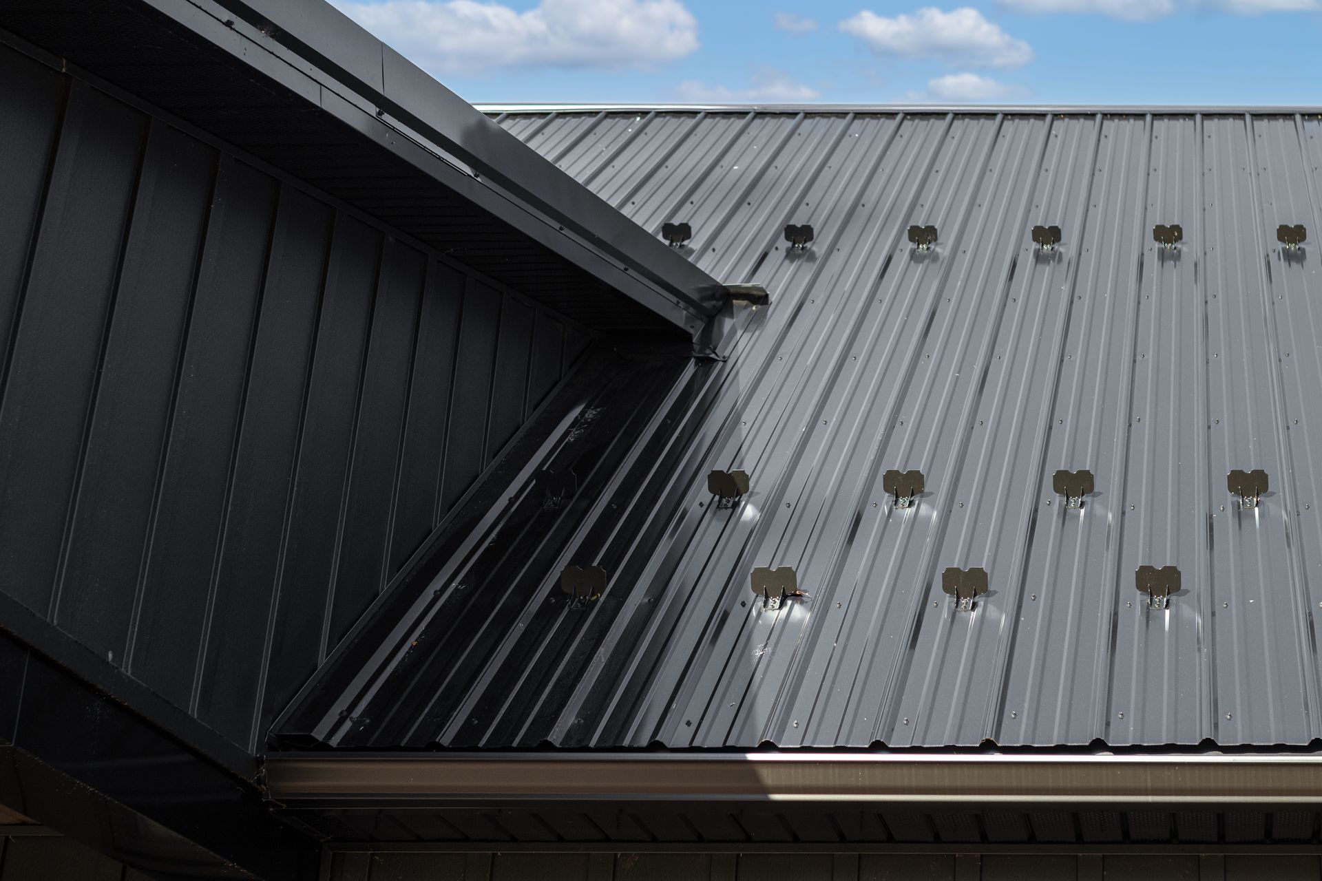 modern cabin design and construction with metal siding in Central PA