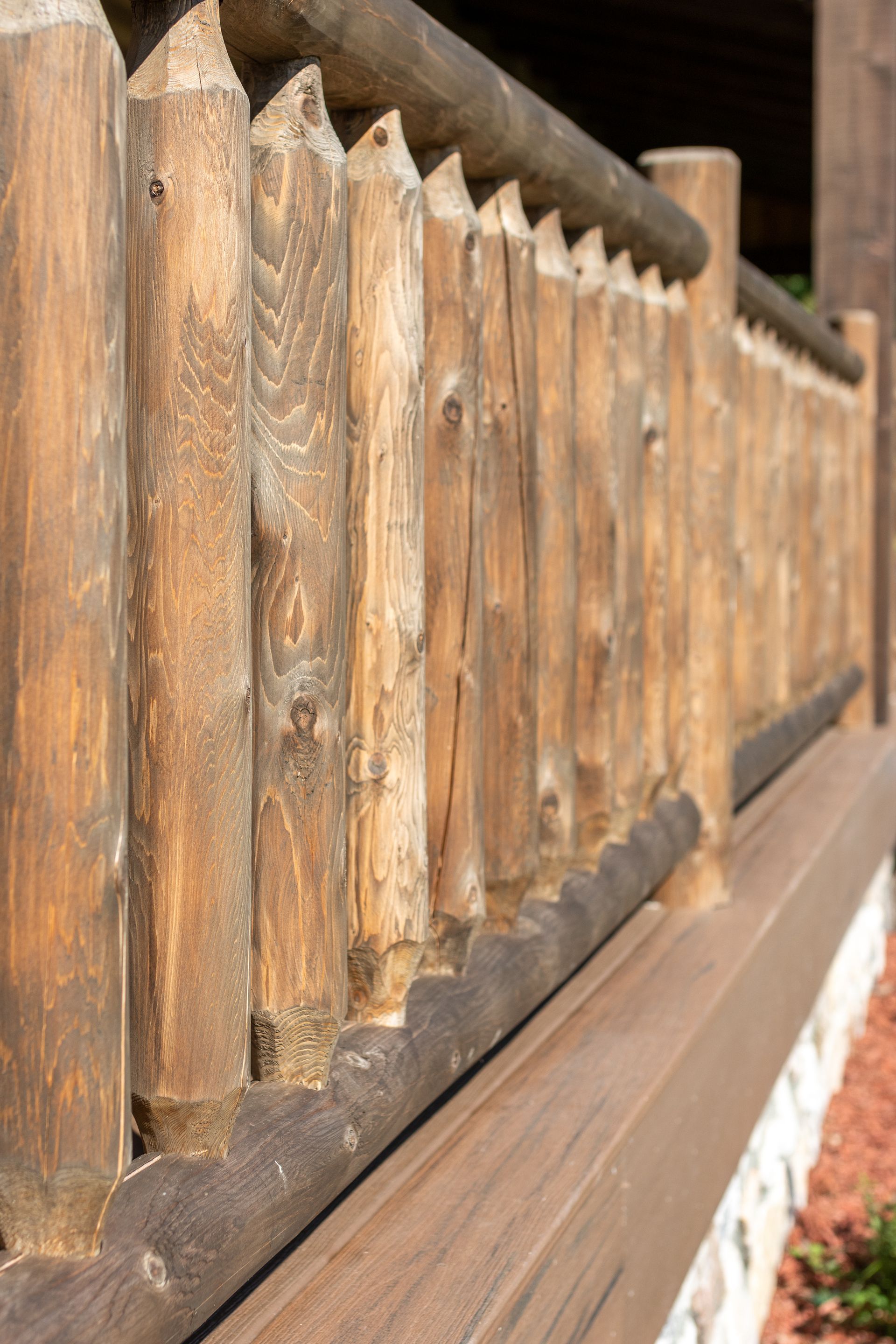 log cabin builder in Howard