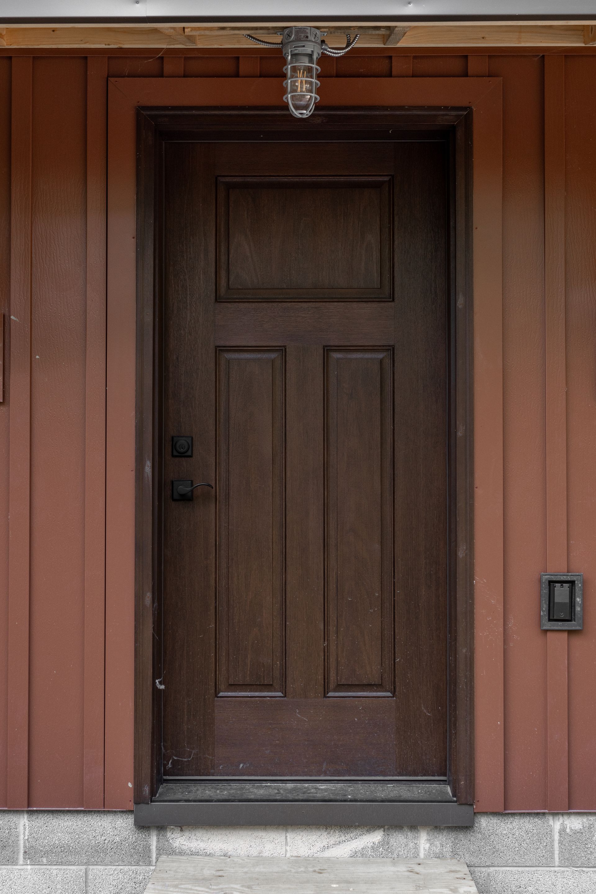 Large two story cabin contractor 