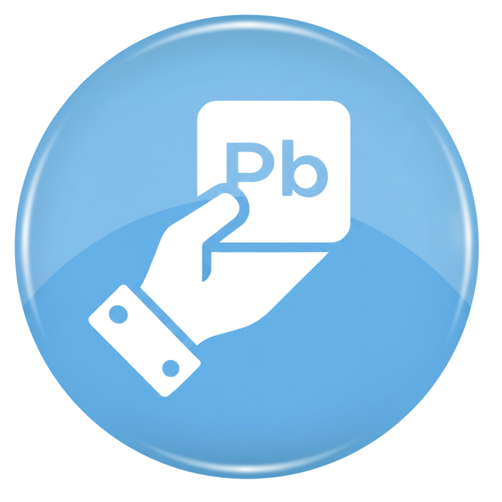 Main tenant un carré avec le symbole chimique « Pb » (plomb) à l'intérieur d'un cercle bleu.