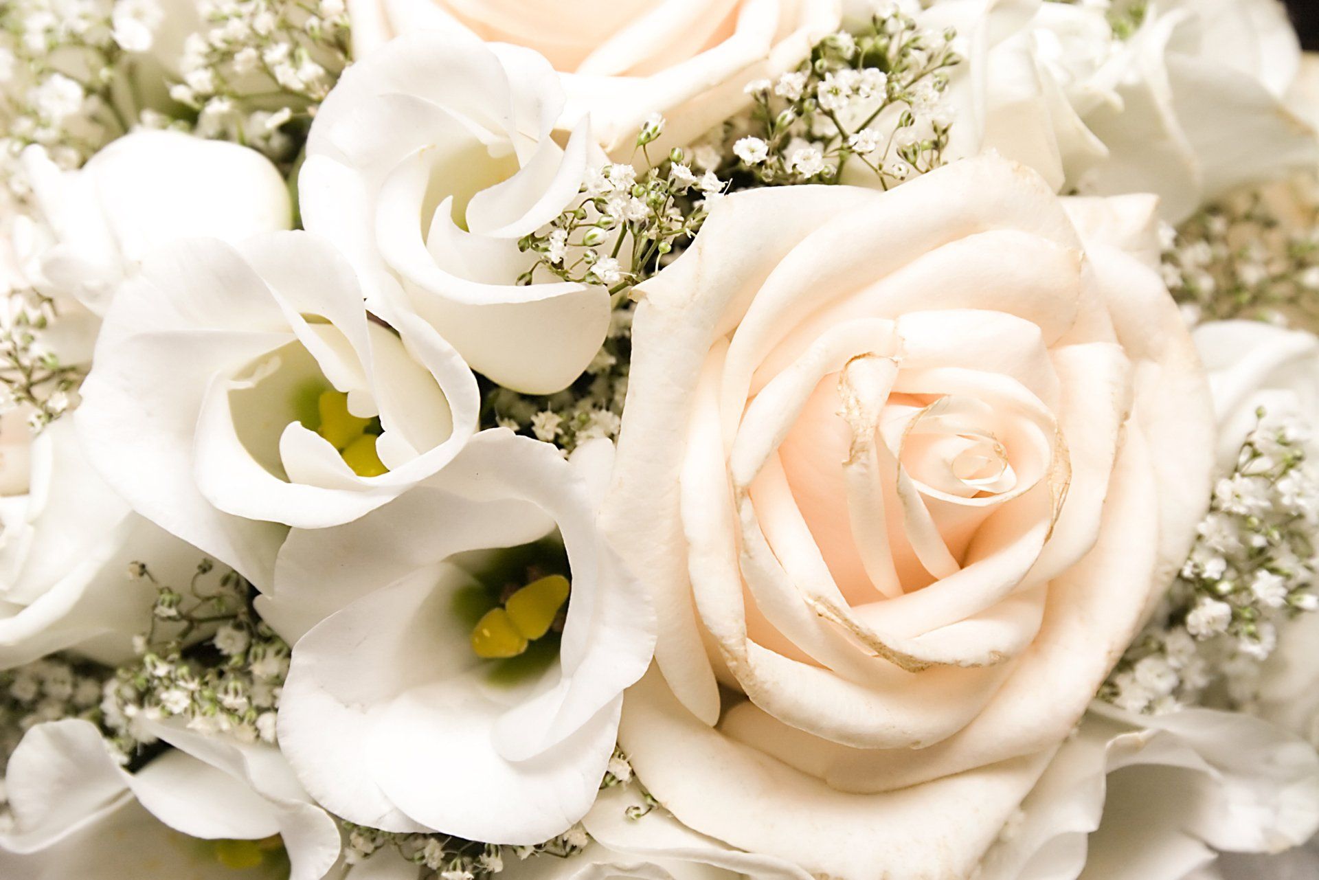 Funeral Flower Arrangements in Hanford, CA | Divine Creations Floral Arrangements and Events