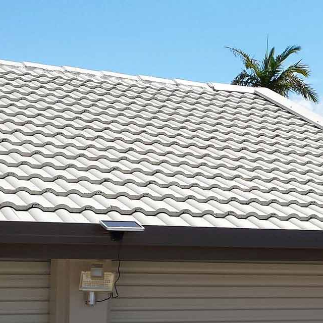 White Tiled Roof — Aaron Lee Painting Pty Ltd In Jensen, QLD