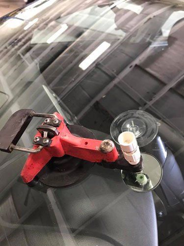Auto Glass — Broken Windshield in Morton IL