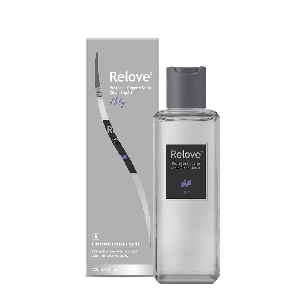 Relove香水瓶身和包裝盒採用灰色包裝，白色背景上正面展示。