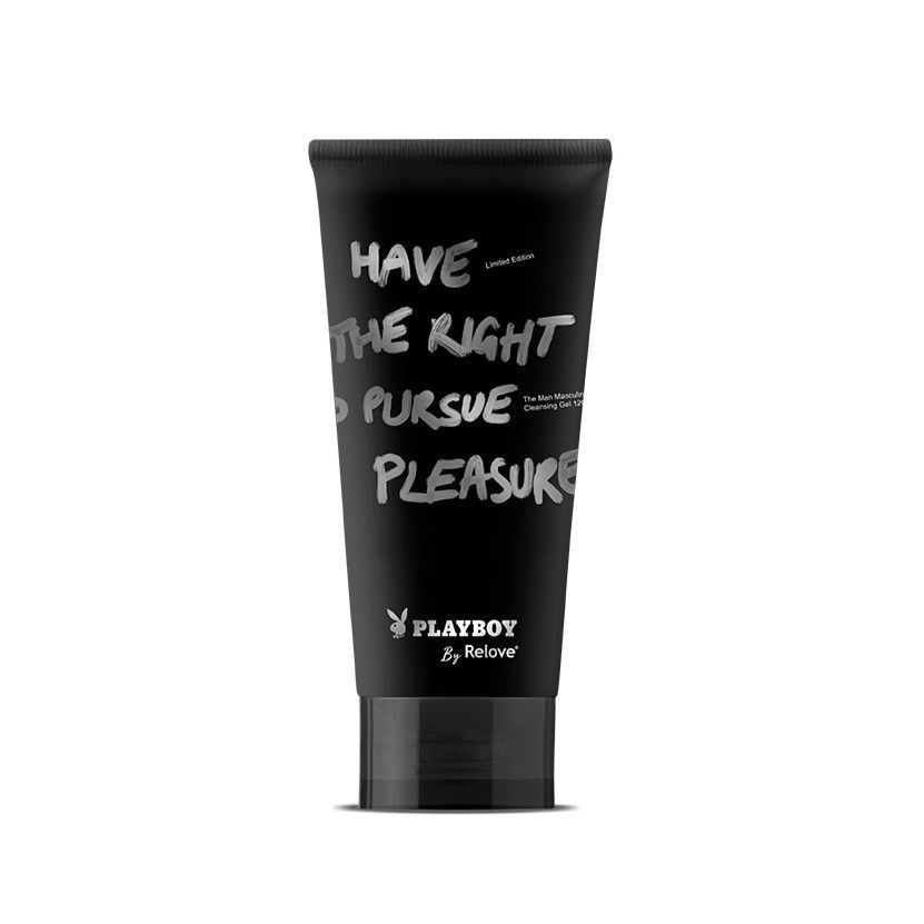 黑色管裝花花公子潤膚露，銀色文字：“有權追求快樂。”