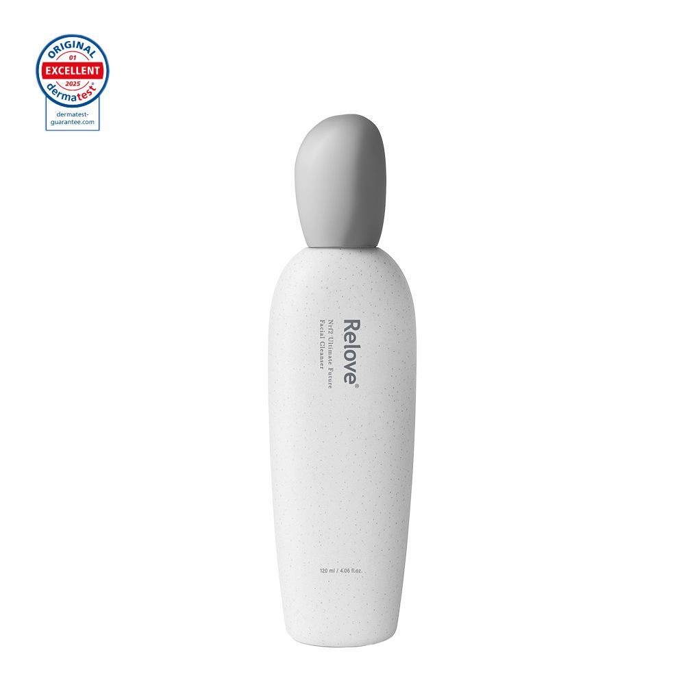 白色瓶子的「Relove」潤膚露，灰色瓶蓋。